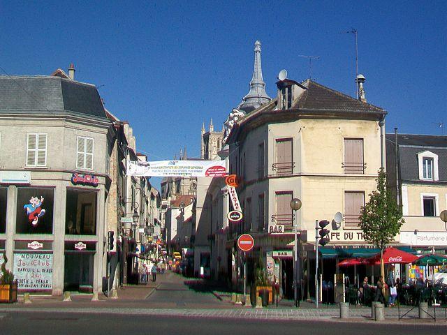 Meaux - Immobilier - CENTURY 21 ICM Immobilier - rue_du_général_Leclerc_depuis_la_place_Henri-IV