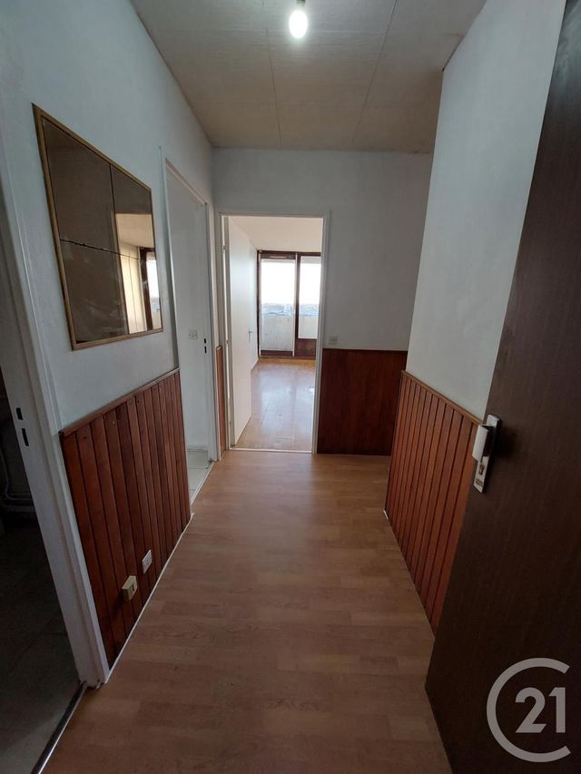 Appartement F2 à louer - 2 pièces - 47.86 m2 - MEAUX - 77 - ILE-DE-FRANCE - Century 21 Icm Immobilier