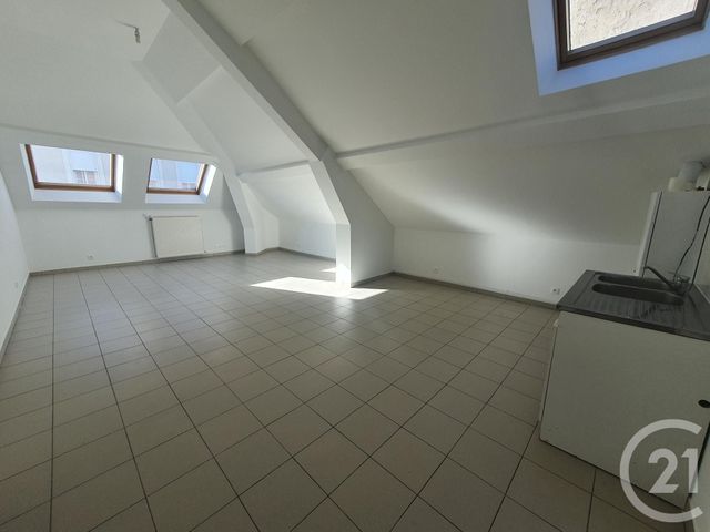 Appartement F3 à louer - 3 pièces - 65.32 m2 - LA FERTE SOUS JOUARRE - 77 - ILE-DE-FRANCE - Century 21 Icm Immobilier