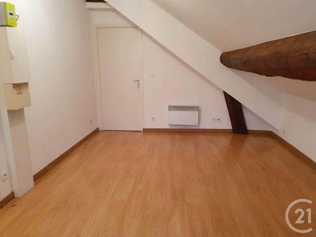 Appartement F2 à louer - 2 pièces - 24.3 m2 - MEAUX - 77 - ILE-DE-FRANCE - Century 21 Icm Immobilier