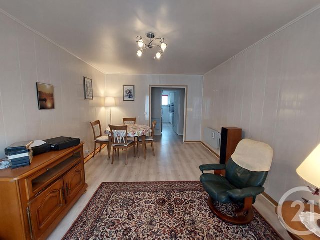 Appartement F3 à louer - 3 pièces - 60.4 m2 - MEAUX - 77 - ILE-DE-FRANCE - Century 21 Icm Immobilier
