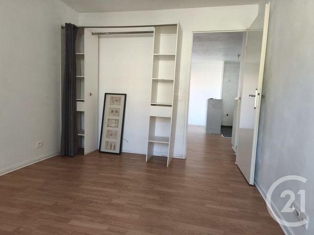 Appartement F2 à vendre - 2 pièces - 39.09 m2 - VILLENOY - 77 - ILE-DE-FRANCE - Century 21 Icm Immobilier
