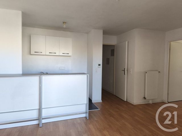 Appartement F2 à vendre - 2 pièces - 39.09 m2 - VILLENOY - 77 - ILE-DE-FRANCE - Century 21 Icm Immobilier