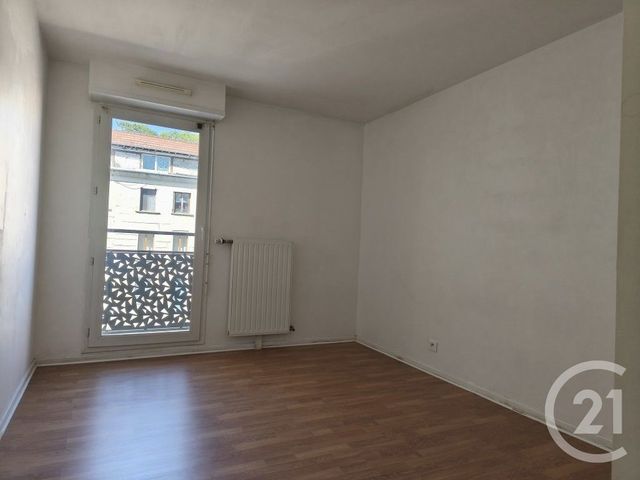 Appartement F2 à vendre - 2 pièces - 39.09 m2 - VILLENOY - 77 - ILE-DE-FRANCE - Century 21 Icm Immobilier
