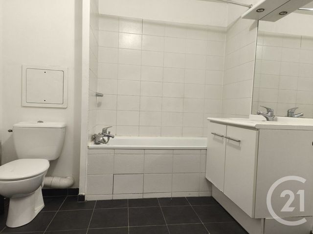 Appartement F2 à vendre - 2 pièces - 39.09 m2 - VILLENOY - 77 - ILE-DE-FRANCE - Century 21 Icm Immobilier