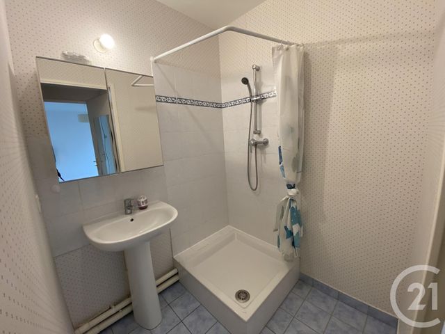 Appartement F2 à vendre - 2 pièces - 40.65 m2 - MEAUX - 77 - ILE-DE-FRANCE - Century 21 Icm Immobilier