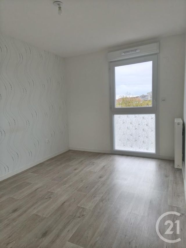 Afficher la photo en grand Appartement F3 à vendre - 3 pièces - 64.04 m2 - MEAUX - 77 - ILE-DE-FRANCE - Century 21 Icm Immobilier