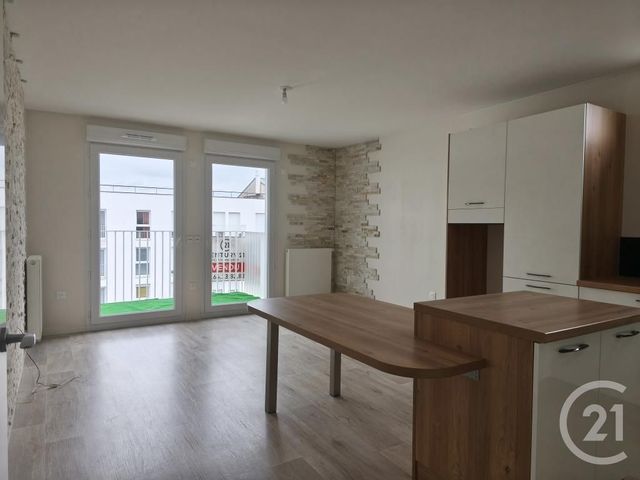 Afficher la photo en grand Appartement F3 à vendre - 3 pièces - 64.04 m2 - MEAUX - 77 - ILE-DE-FRANCE - Century 21 Icm Immobilier