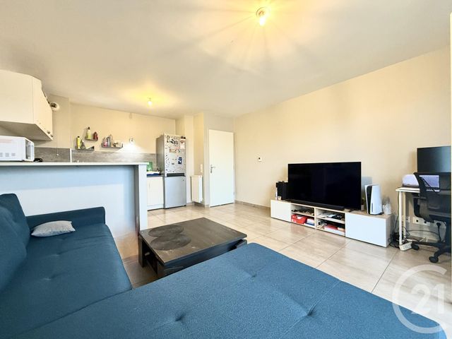 Appartement F2 à vendre - 2 pièces - 42.8 m2 - MEAUX - 77 - ILE-DE-FRANCE - Century 21 Icm Immobilier