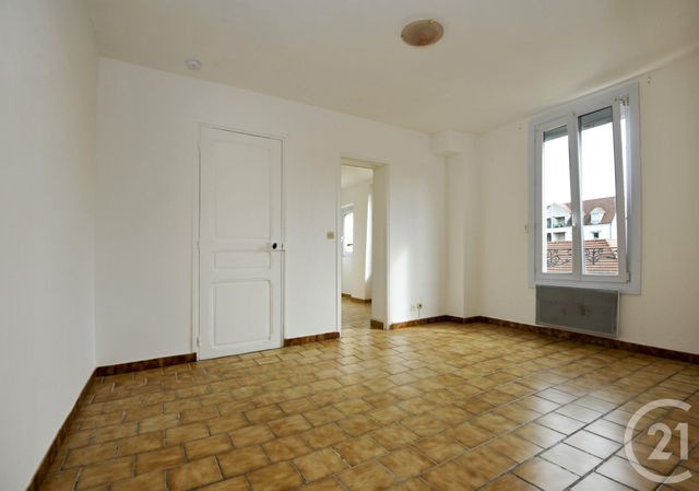 Appartement F2 à louer - 2 pièces - 36.3 m2 - MEAUX - 77 - ILE-DE-FRANCE - Century 21 Icm Immobilier