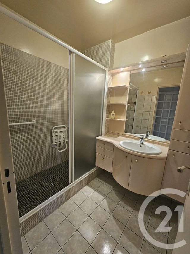 Appartement F4 à louer - 4 pièces - 77.29 m2 - MEAUX - 77 - ILE-DE-FRANCE - Century 21 Icm Immobilier