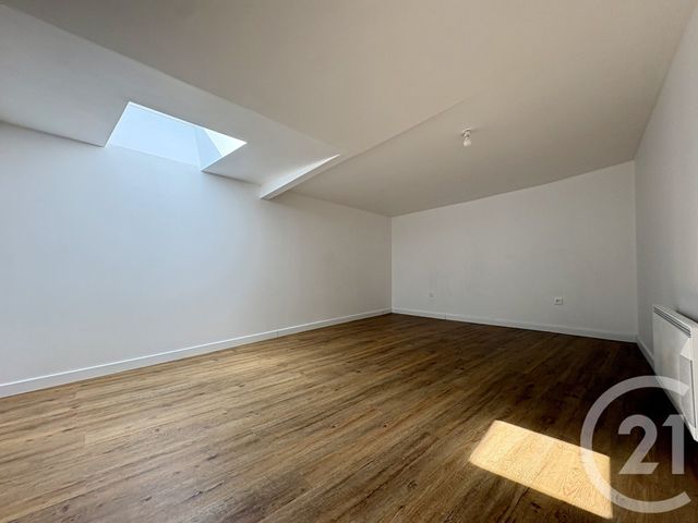Appartement F4 à vendre - 4 pièces - 101.78 m2 - MEAUX - 77 - ILE-DE-FRANCE - Century 21 Icm Immobilier