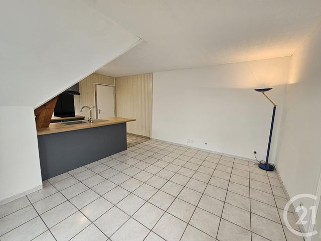 Appartement F2 à louer - 2 pièces - 35.22 m2 - TRILPORT - 77 - ILE-DE-FRANCE - Century 21 Icm Immobilier