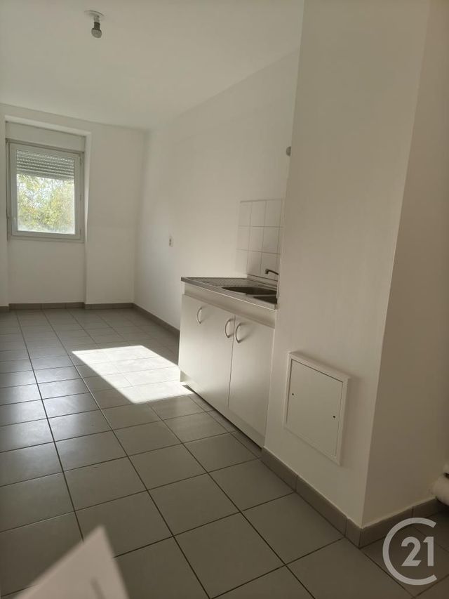Appartement F4 à vendre - 4 pièces - 78.81 m2 - MEAUX - 77 - ILE-DE-FRANCE - Century 21 Icm Immobilier