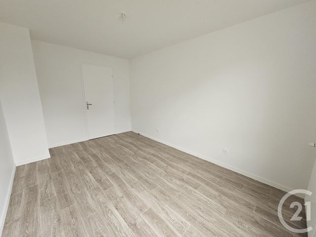 Appartement F2 à louer - 2 pièces - 42.06 m2 - MEAUX - 77 - ILE-DE-FRANCE - Century 21 Icm Immobilier