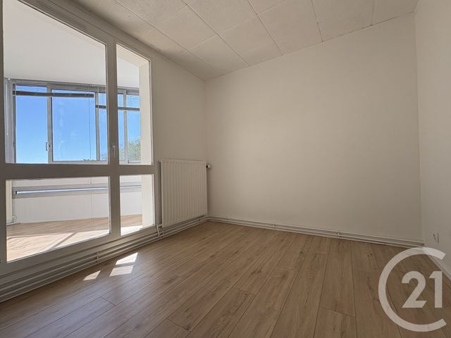 Appartement F4 à vendre - 4 pièces - 80.52 m2 - MEAUX - 77 - ILE-DE-FRANCE - Century 21 Icm Immobilier