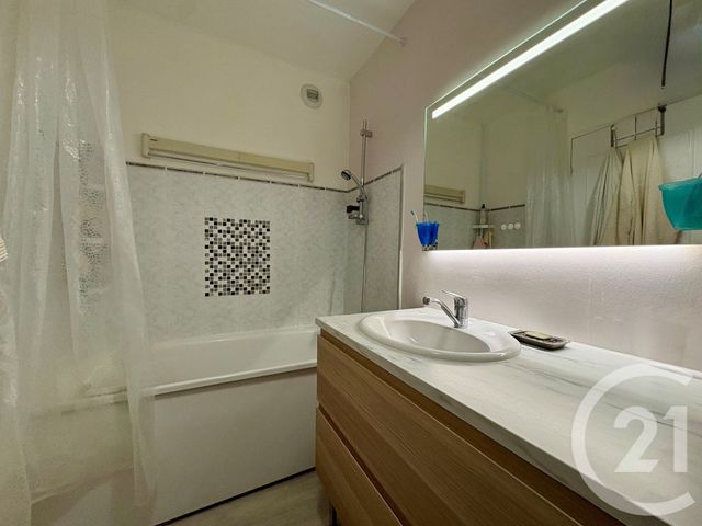 Appartement F4 à vendre - 4 pièces - 80.52 m2 - MEAUX - 77 - ILE-DE-FRANCE - Century 21 Icm Immobilier