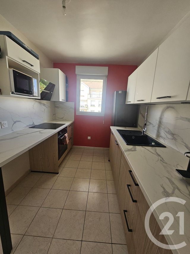 Appartement F2 à louer - 2 pièces - 46.53 m2 - MEAUX - 77 - ILE-DE-FRANCE - Century 21 Icm Immobilier