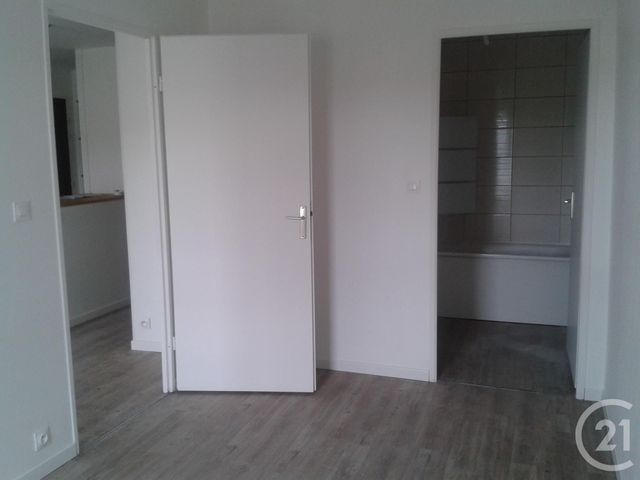 Appartement F2 à louer - 2 pièces - 36.59 m2 - MEAUX - 77 - ILE-DE-FRANCE - Century 21 Icm Immobilier