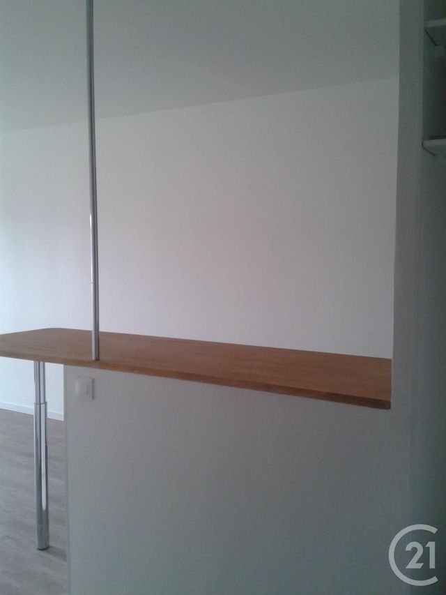 Appartement F2 à louer - 2 pièces - 36.59 m2 - MEAUX - 77 - ILE-DE-FRANCE - Century 21 Icm Immobilier