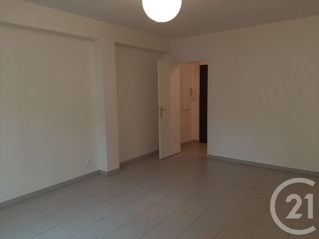 Appartement F2 à louer - 2 pièces - 58.5 m2 - LA FERTE SOUS JOUARRE - 77 - ILE-DE-FRANCE - Century 21 Icm Immobilier