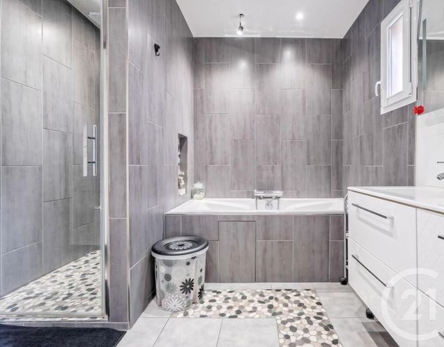 maison à vendre - 8 pièces - 135.68 m2 - CREGY LES MEAUX - 77 - ILE-DE-FRANCE - Century 21 Icm Immobilier