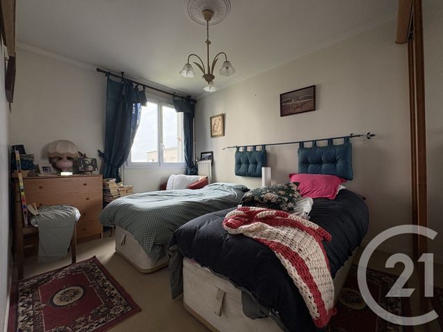 Appartement F3 à vendre - 4 pièces - 72.37 m2 - MEAUX - 77 - ILE-DE-FRANCE - Century 21 Icm Immobilier