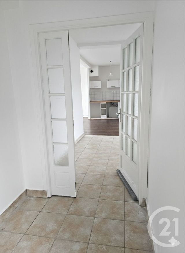 Appartement F2 à louer - 2 pièces - 46.65 m2 - MEAUX - 77 - ILE-DE-FRANCE - Century 21 Icm Immobilier