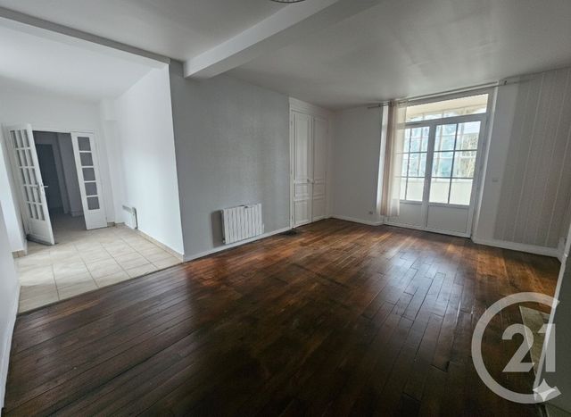 Appartement F2 à louer - 2 pièces - 46.65 m2 - MEAUX - 77 - ILE-DE-FRANCE - Century 21 Icm Immobilier