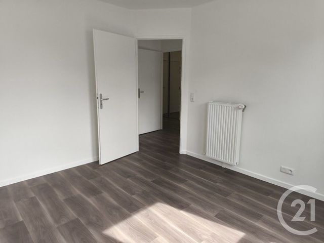Appartement F3 à vendre - 3 pièces - 53.62 m2 - MEAUX - 77 - ILE-DE-FRANCE - Century 21 Icm Immobilier