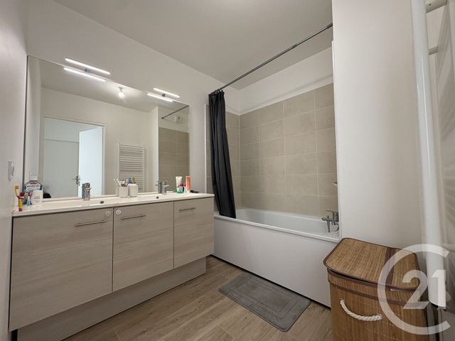 Appartement F3 à vendre - 3 pièces - 57.33 m2 - MEAUX - 77 - ILE-DE-FRANCE - Century 21 Icm Immobilier