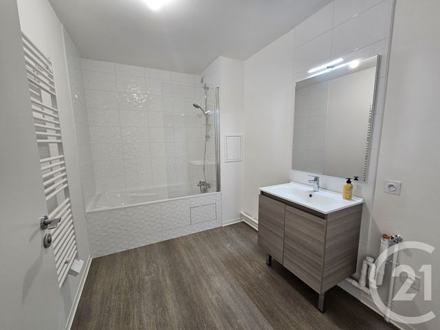 Appartement F3 à louer - 3 pièces - 73.35 m2 - MEAUX - 77 - ILE-DE-FRANCE - Century 21 Icm Immobilier