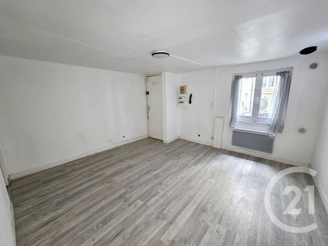 Appartement Studio à louer - 1 pièce - 23.2 m2 - MEAUX - 77 - ILE-DE-FRANCE - Century 21 Icm Immobilier