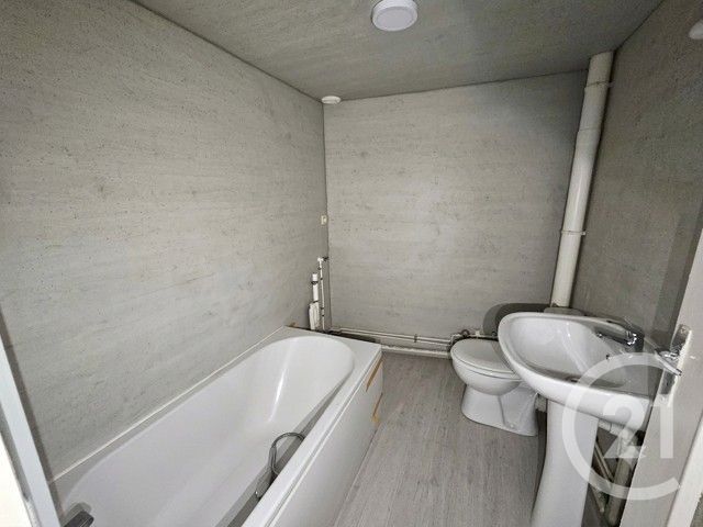 Appartement Studio à louer - 1 pièce - 23.2 m2 - MEAUX - 77 - ILE-DE-FRANCE - Century 21 Icm Immobilier