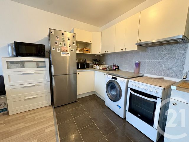 Appartement F2 à vendre - 2 pièces - 44.5 m2 - CHAUCONIN NEUFMONTIERS - 77 - ILE-DE-FRANCE - Century 21 Icm Immobilier