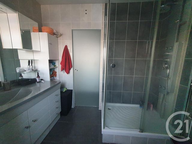 Appartement F2 à louer - 2 pièces - 40.26 m2 - VARREDDES - 77 - ILE-DE-FRANCE - Century 21 Icm Immobilier