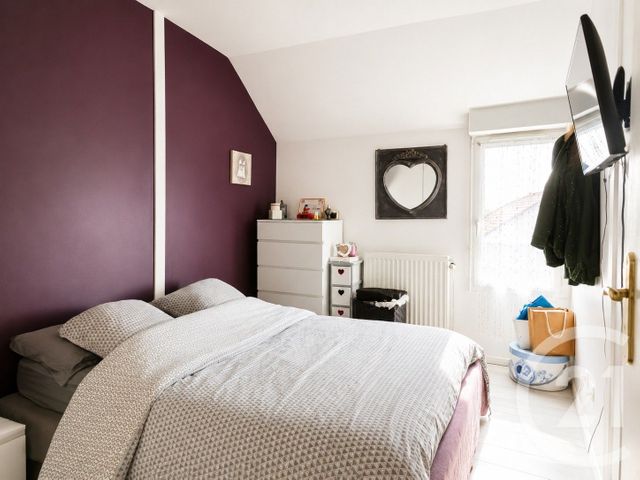 Appartement F3 à vendre - 3 pièces - 59.51 m2 - CHAUCONIN NEUFMONTIERS - 77 - ILE-DE-FRANCE - Century 21 Icm Immobilier