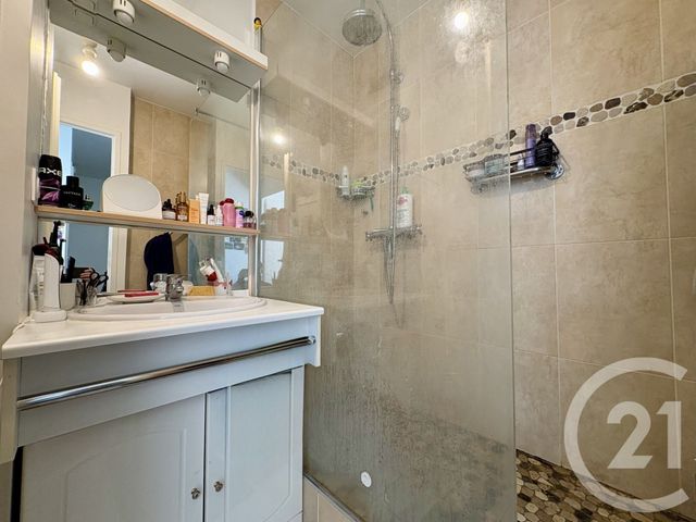Appartement F2 à vendre - 2 pièces - 46.42 m2 - MEAUX - 77 - ILE-DE-FRANCE - Century 21 Icm Immobilier