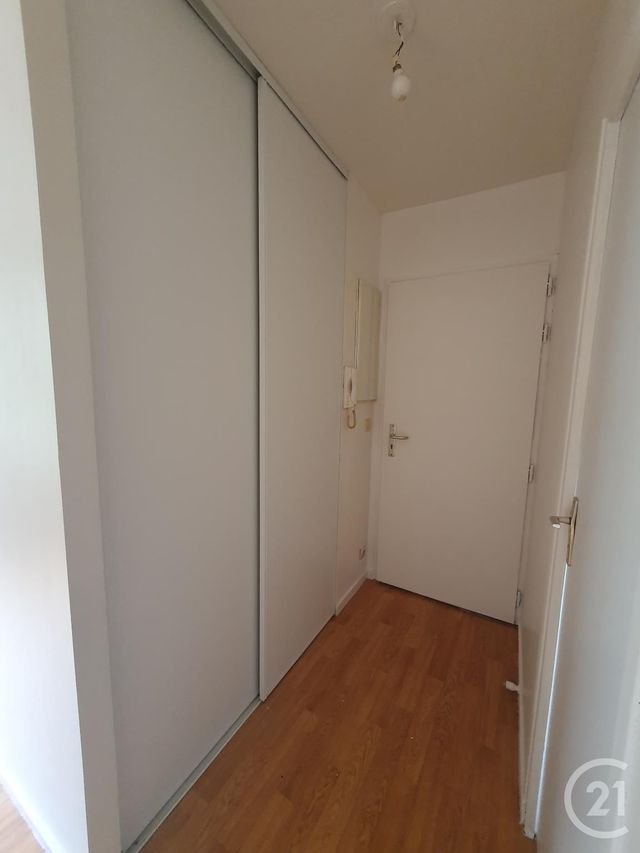 Appartement Studio à louer - 1 pièce - 30.24 m2 - VILLENOY - 77 - ILE-DE-FRANCE - Century 21 Icm Immobilier