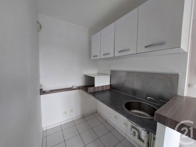 Appartement Studio à louer - 1 pièce - 24.43 m2 - VILLENOY - 77 - ILE-DE-FRANCE - Century 21 Icm Immobilier