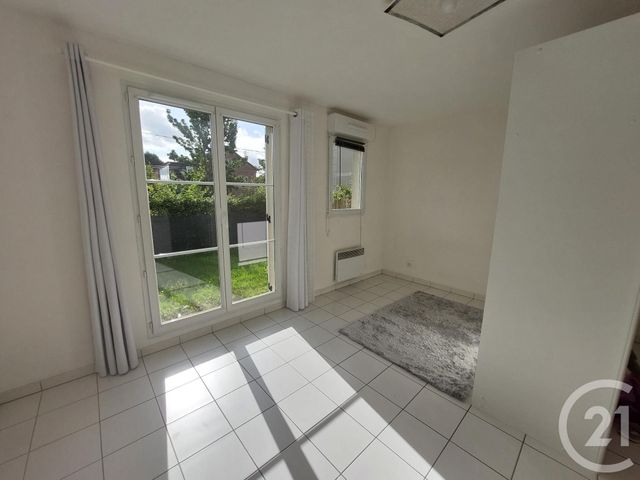 Appartement Studio à louer - 1 pièce - 24.43 m2 - VILLENOY - 77 - ILE-DE-FRANCE - Century 21 Icm Immobilier