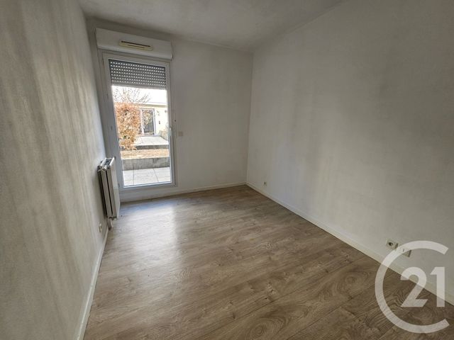 Appartement F4 à louer - 4 pièces - 63.06 m2 - MEAUX - 77 - ILE-DE-FRANCE - Century 21 Icm Immobilier
