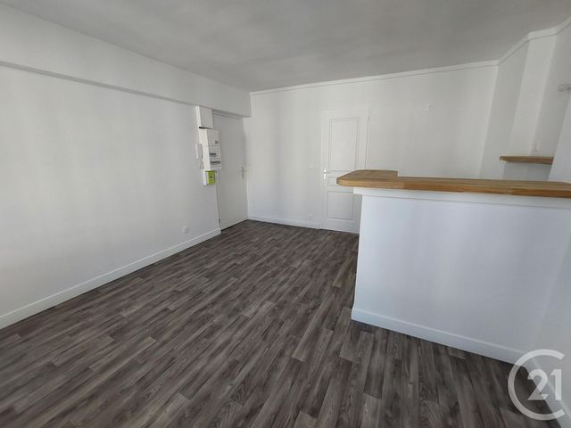 Appartement Studio à louer - 1 pièce - 22.35 m2 - MEAUX - 77 - ILE-DE-FRANCE - Century 21 Icm Immobilier