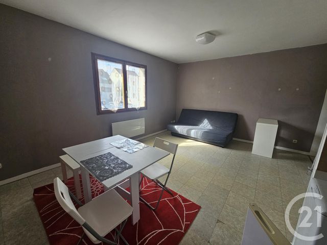 Appartement Studio à louer - 1 pièce - 27.85 m2 - NANTEUIL LES MEAUX - 77 - ILE-DE-FRANCE - Century 21 Icm Immobilier