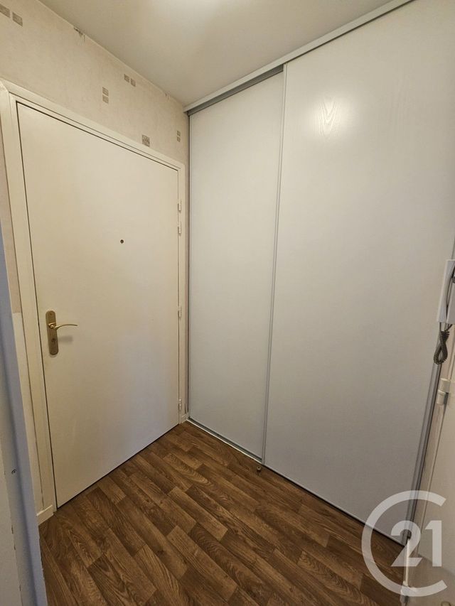Appartement F2 à louer - 2 pièces - 61.08 m2 - MEAUX - 77 - ILE-DE-FRANCE - Century 21 Icm Immobilier